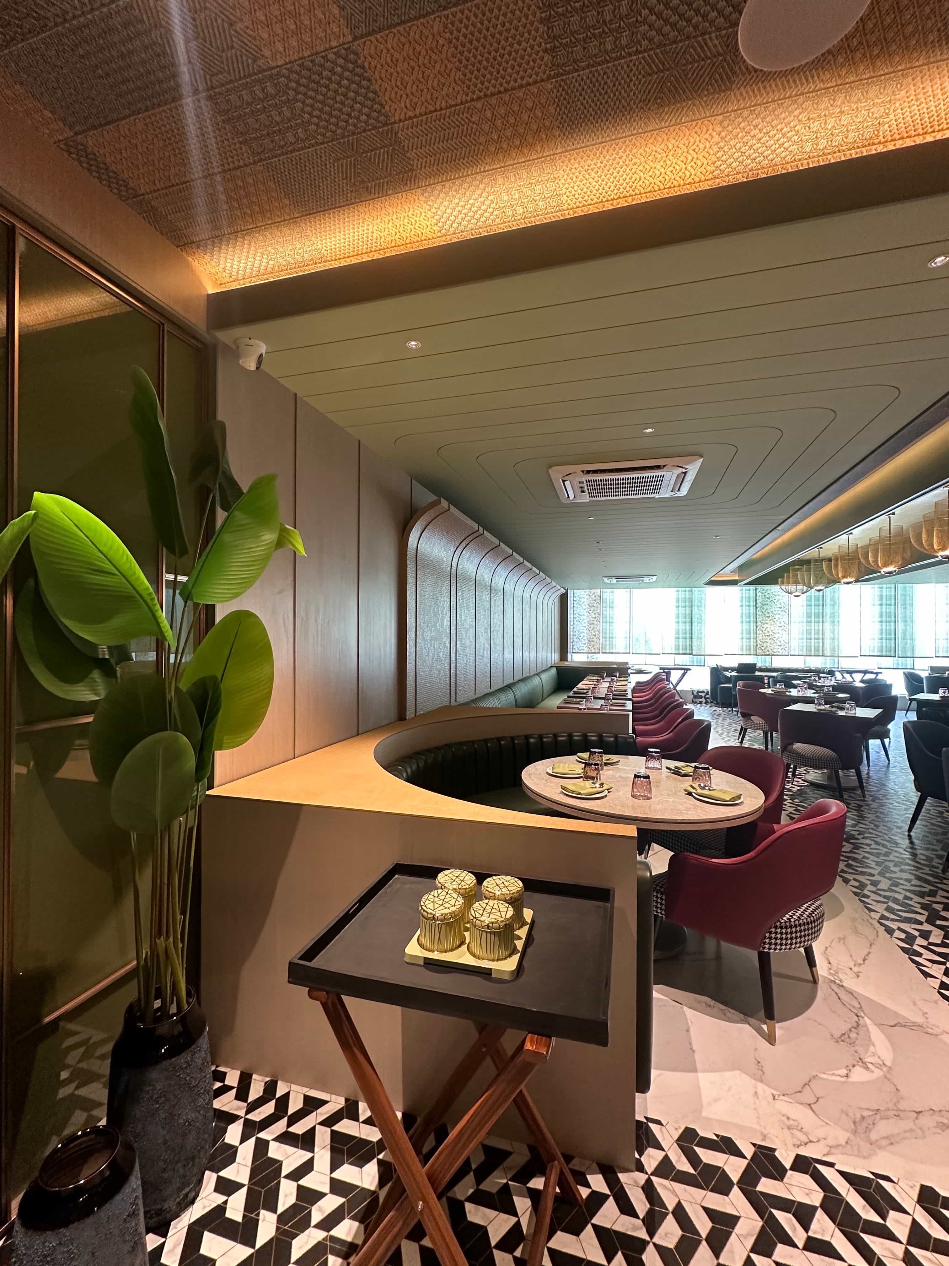 Saffron — interior detail