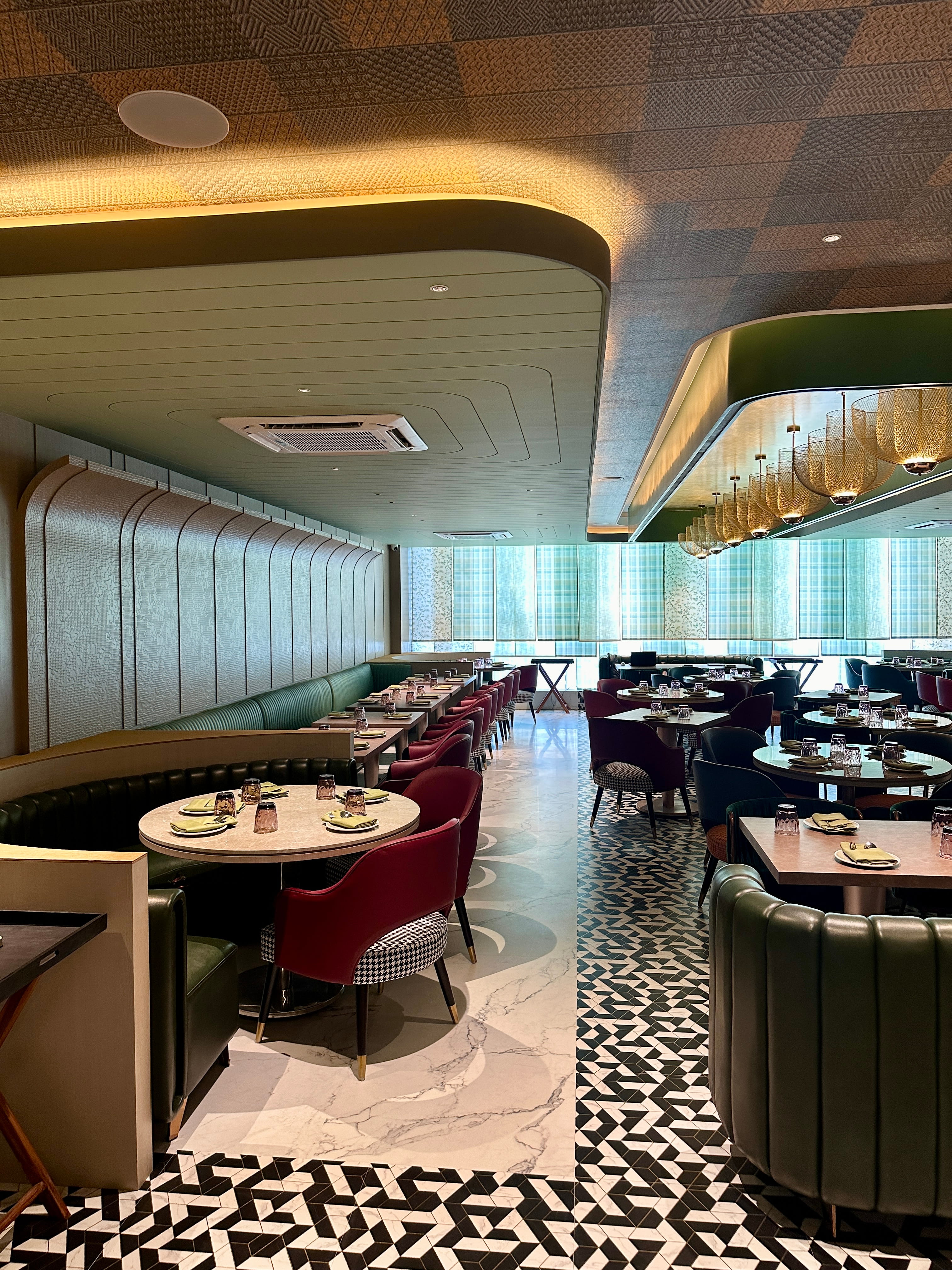 Saffron — interior detail